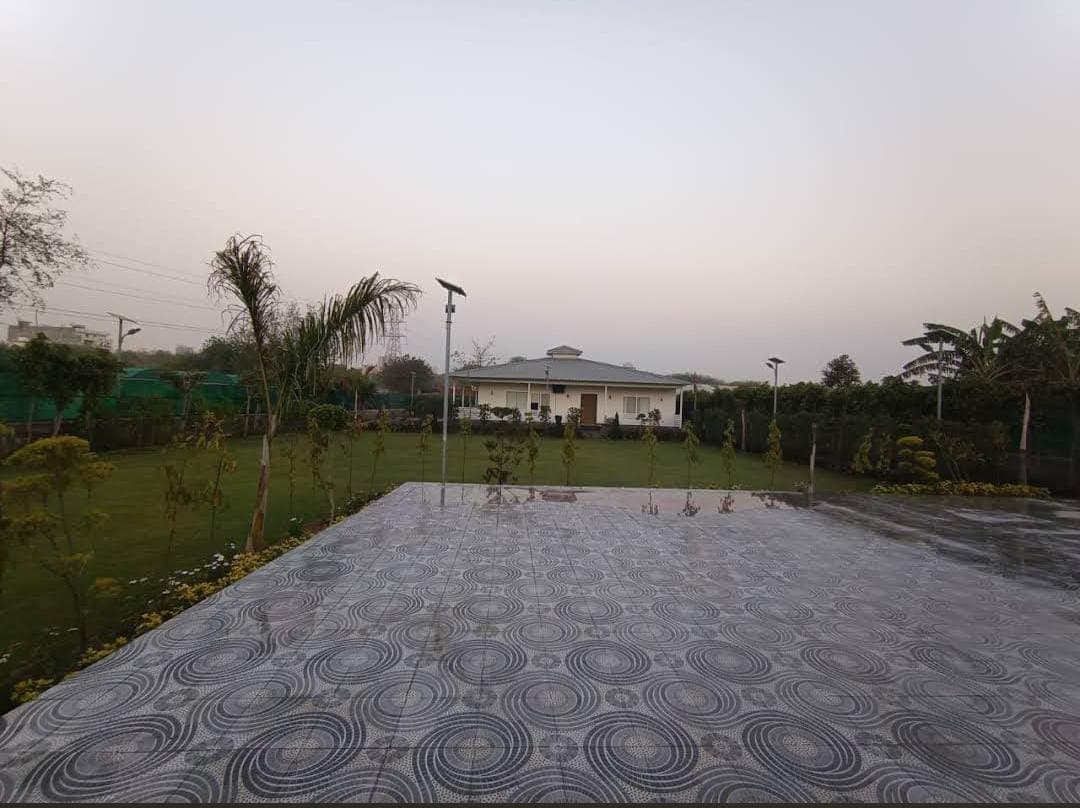 Estate gardens
