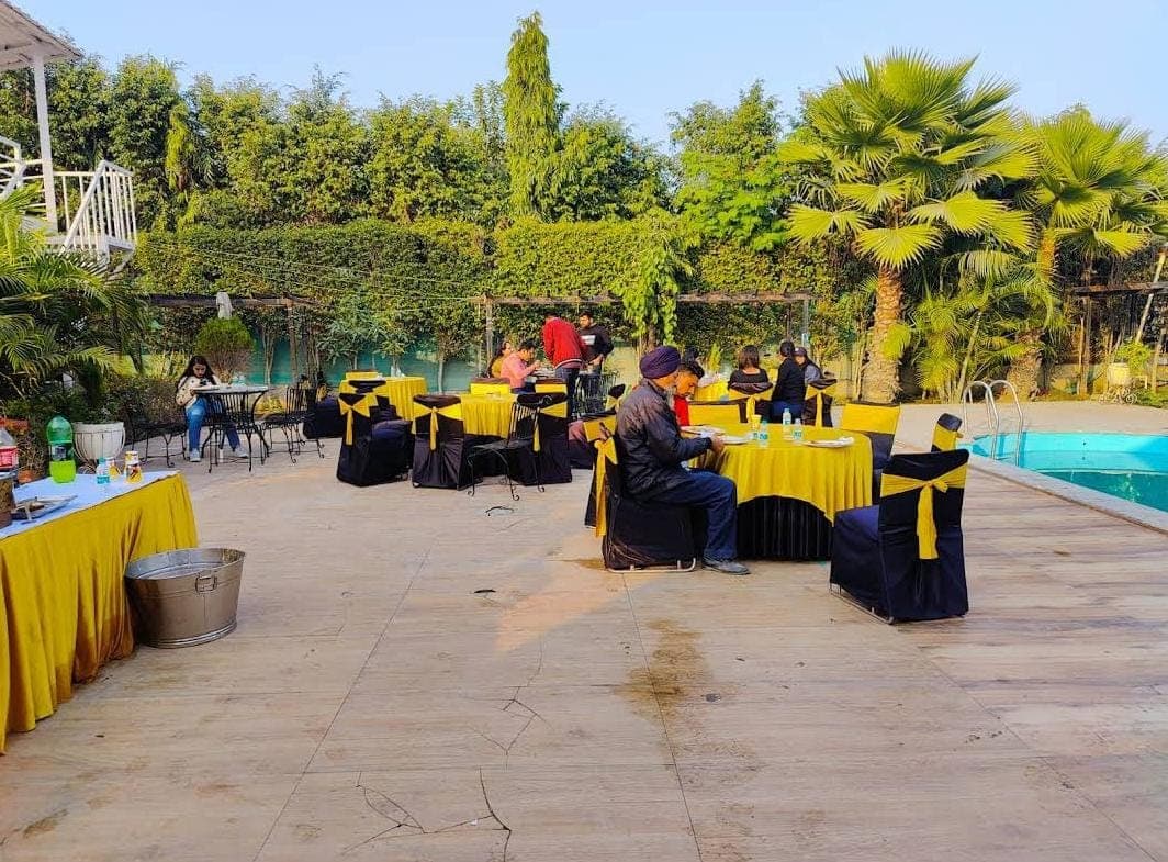 Vidhaan Farm House — Lawn Dining 01